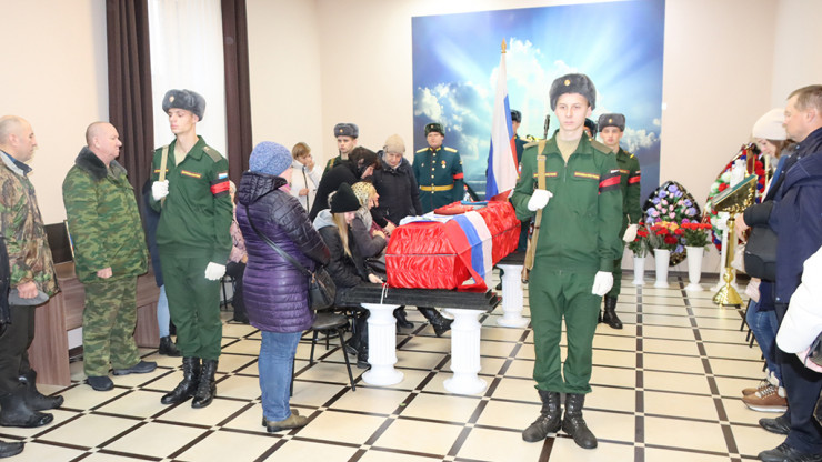 В Тверской области похоронили погибшего на СВО Сергея Борисенкова - новости ТИА