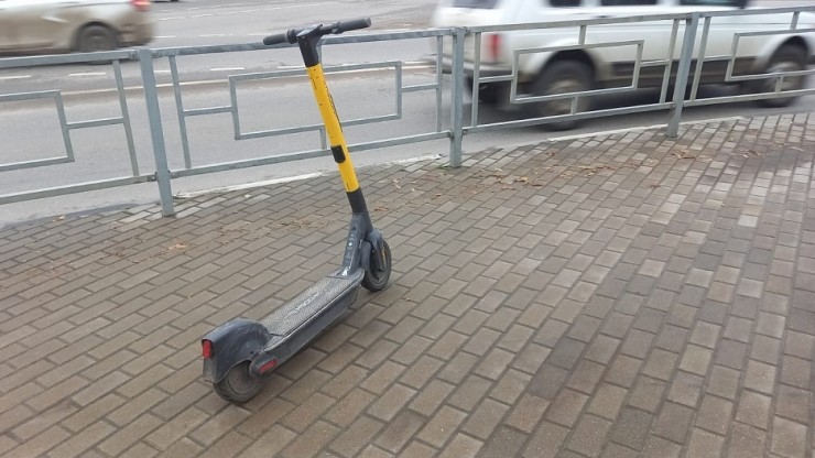 На электросамокатах появятся госномера, почти как на авто - новости ТИА