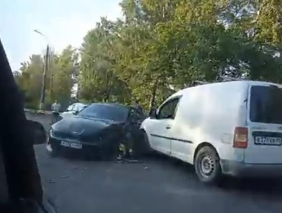 Расплатилась за аварию - смотреть порно видео бесплатно онлайн на РУСПОРНО!