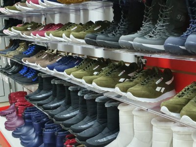 55 пар контрафактной обуви изъяли у предпринимателя - новости ТИА