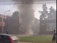 В Твери горящий автомобиль врезался в здание мойки - Новости ТИА