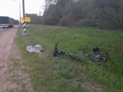 В Тверской области большегруз сбил двух велосипедистов - Новости ТИА