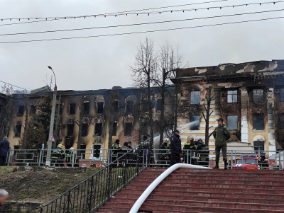Рассказы очевидцев о пожаре в Твери: люди не знали и оставались внутри НИИ - Новости ТИА