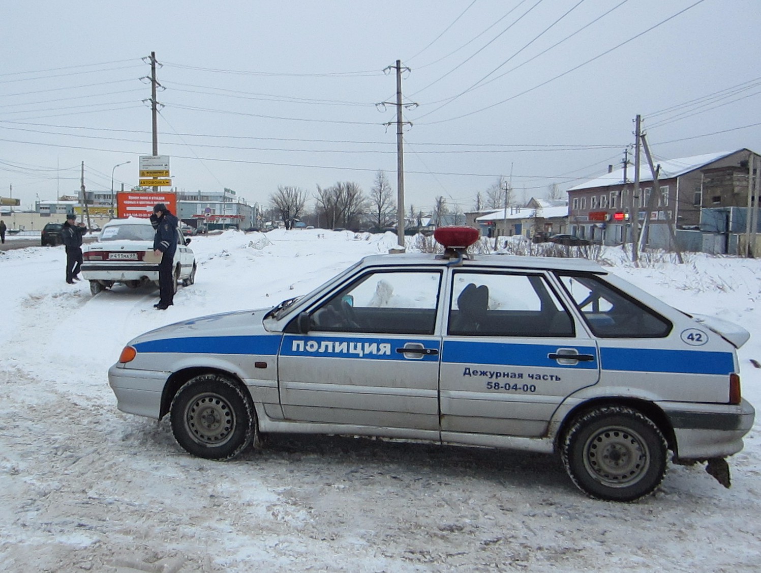 В Твери борются с незаконной рекламой на крыше автомобилей