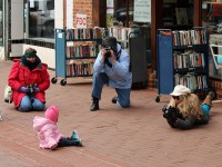 Роскомнадзор в День защиты детей попросил родителей не выкладывать фото детей в интернет - Новости ТИА