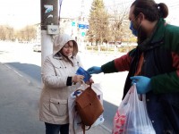 В Тверской области волонтёры раздали более 200 тысяч многоразовых масок  - Новости ТИА