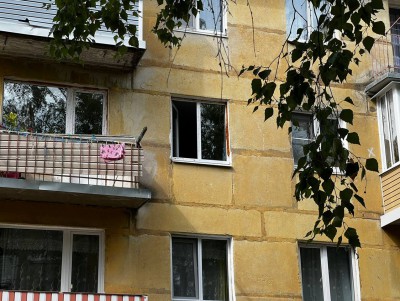 В Торжке 2-летний ребенок выпал из окна - Новости ТИА