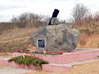 В поселке Калашниково открыт памятник погибшим героям войны - Новости ТИА