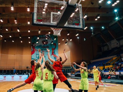 На всероссийском чемпионате по баскетболу тверские школьницы взяли серебро - новости ТИА