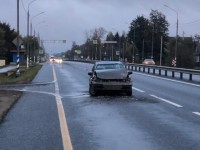 В Тверской области водитель легковушки разбил головой лобовое стекло в результате ДТП - Новости ТИА