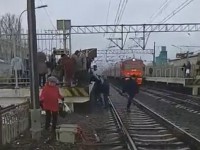 Московско-Тверская пригородная пассажирская компания извинилась за инцидент на железнодорожной платформе в Редкино - Новости ТИА