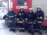 В Твери на пожаре спасли двух мужчин и женщину - Новости ТИА