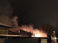 В Конакове жилой дом сгорел дотла, жильцов спасла собака - Новости ТИА