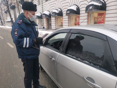 В Твери полицейские останавливали автомобили с тонировкой - Новости ТИА