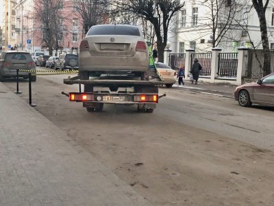 В Твери за неоплаченную парковку арестовали автомобиль  - Новости ТИА