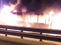 Под Тверью сгорел автобус - новости ТИА