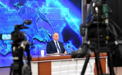 Владимиру Путину задали вопрос об индексации пенсий работающим гражданам - Новости ТИА