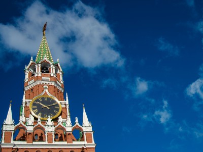 В Кремле  прокомментировали идею выплат за вакцинацию от ковида - Новости ТИА