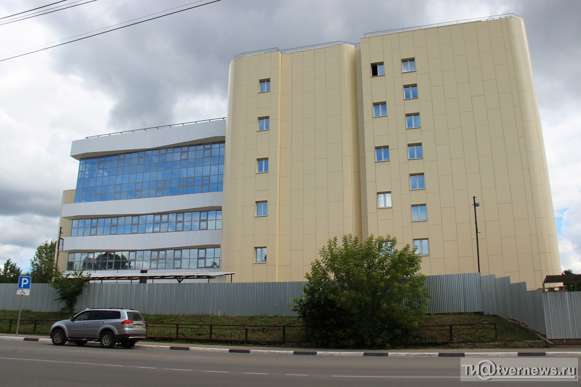 Сайт тверского областного. Тверской областной суд Брагина. Омский областной суд новое здание. Открытие нового здания суда Тверь. Иваново областной суд лето здание.