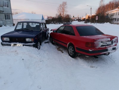 В Тверской области водитель не выдержал дистанцию и спровоцировал аварию - Новости ТИА