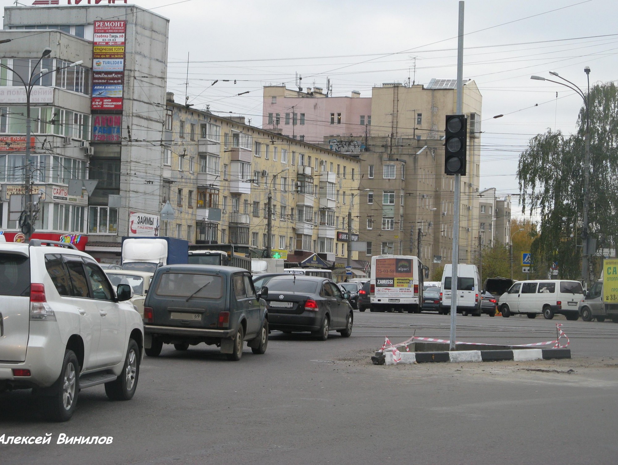 В Твери на площади Капошвара установили новый светофор - ТИА