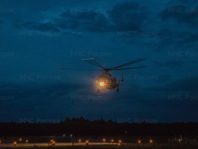 Вертолёт МЧС доставил несовершеннолетнего пациента в Тверь - Новости ТИА
