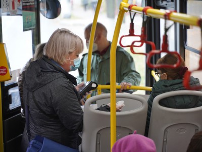 Пассажиры синих автобусов в Твери за два месяца сэкономили 6 млн рублей - новости ТИА