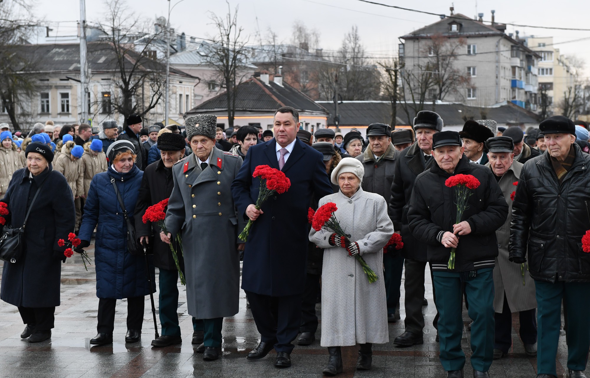 Новости тверьград сегодня. День Победы возложение цветов.