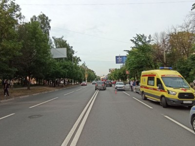 В Твери столкнулись два автомобиля, пострадала пассажирка - новости ТИА
