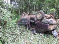 В Тверской области водитель, лишённый прав на три года, превысил скорость и вылетел в кювет. Двое пострадали - Новости ТИА