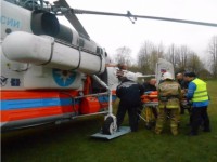 Вертолёт МЧС доставил тяжелобольного мужчину в Тверь  - Новости ТИА