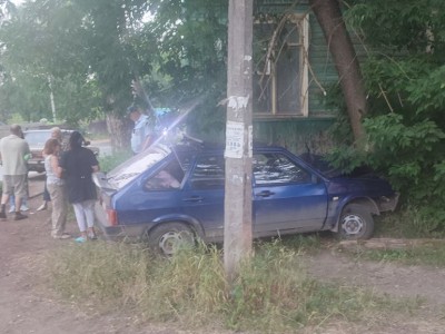В Тверской области машина врезалась в дом - новости ТИА
