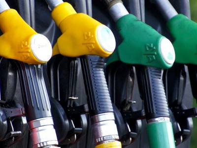 В Тверской области снизились цены на бензин - Новости ТИА