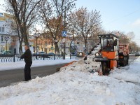 Тверь получит более 37 млн рублей на покупку техники для очистки тротуаров и сбивания сосулек - Новости ТИА