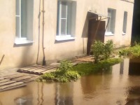 Жители Тверской области жалуются на затопление дворов и детских площадок - новости ТИА