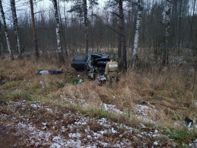 В перевернувшемся Nissan Qashqai в Тверской области погиб водитель - новости ТИА