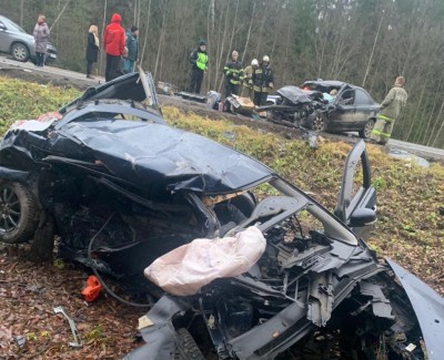 Трагедия на дороге: в Тверской области три человека погибли в аварии - Новости ТИА