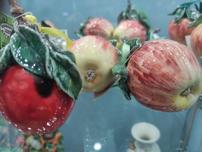 "Ужасный прожора": сотрудники ВИЭМ рассказали о любимых Пушкиным яблоках - новости ТИА