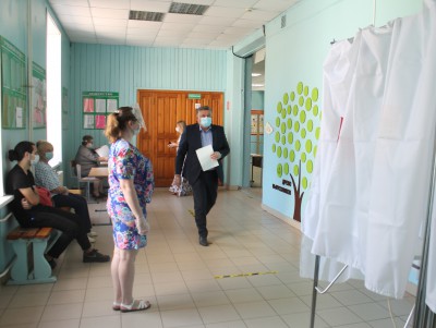 Глава города Твери принял участие в голосовании по поправкам в Конституцию - Новости ТИА