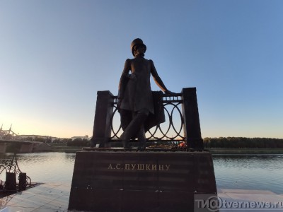 Александр Васильев рассказал, как позировал для памятника Пушкину в Твери - новости ТИА