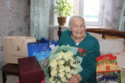 100-летний юбилей отмечает труженица тыла Анна Ивановна Егорова - новости ТИА