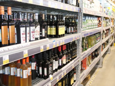 Тверичане тратят на алкоголь около 2% от семейных доходов  - новости ТИА