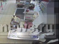 В Твери осужден 51-летний мужчина, который напал на охранника супермаркета из-за просьбы показать сумку - Новости ТИА