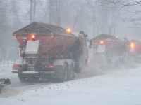 Снег на федеральных трасс в Тверской области убирают 72 единицы техники - Новости ТИА