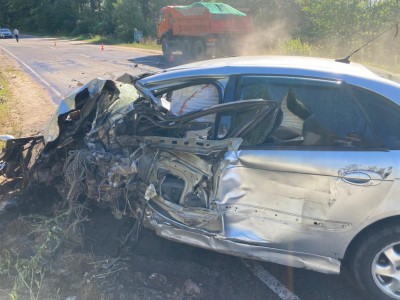 При столкновении КамАЗа и Citroen серьезно пострадал водитель легковушки - новости ТИА