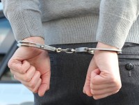 В Твери задержали подозреваемого в разбойном налете на магазин - Новости ТИА