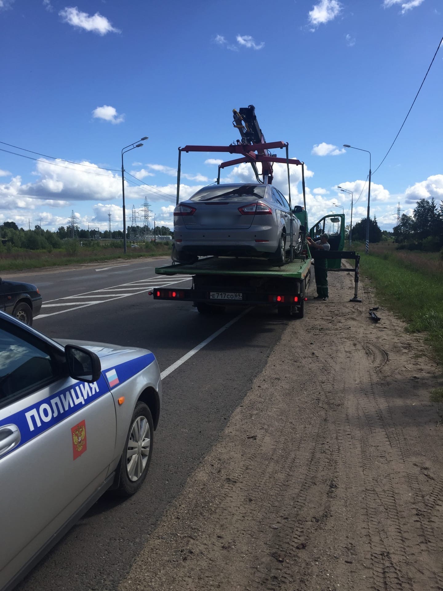 Под Тверью два пьяных водители оказались в кювете | 24.07.2020 | Тверь -  БезФормата