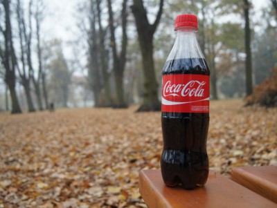 В России распродают остатки Coca-Cola  - Новости ТИА