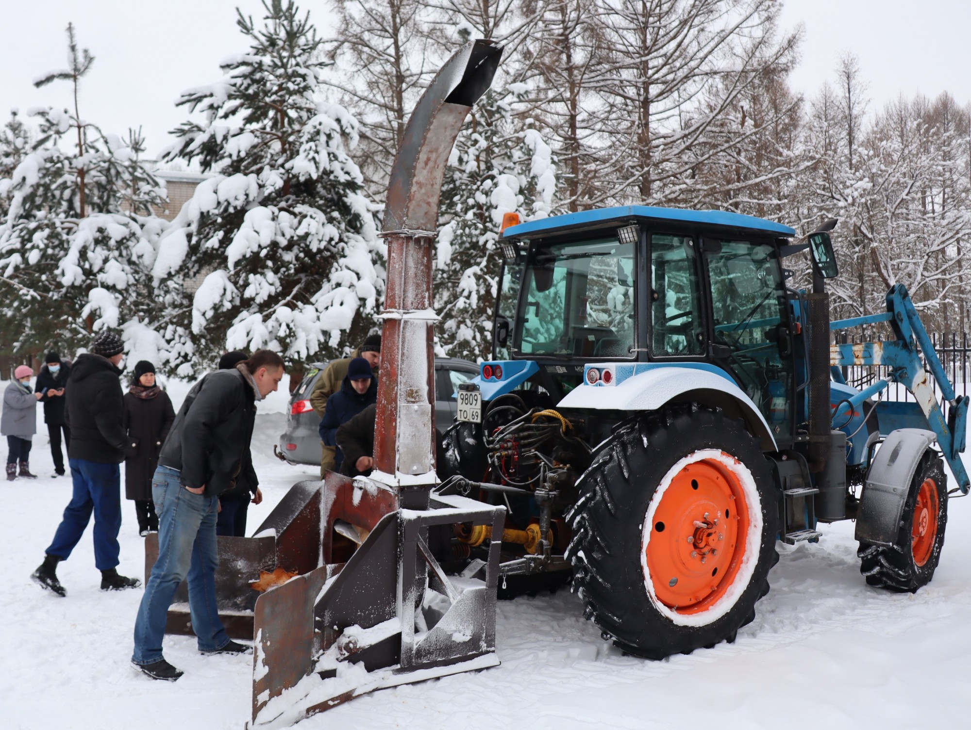 Незачем махать лопатой: снегоуборочная машина своими руками