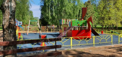В парке Победы в Твери установили новую детскую площадку - новости ТИА